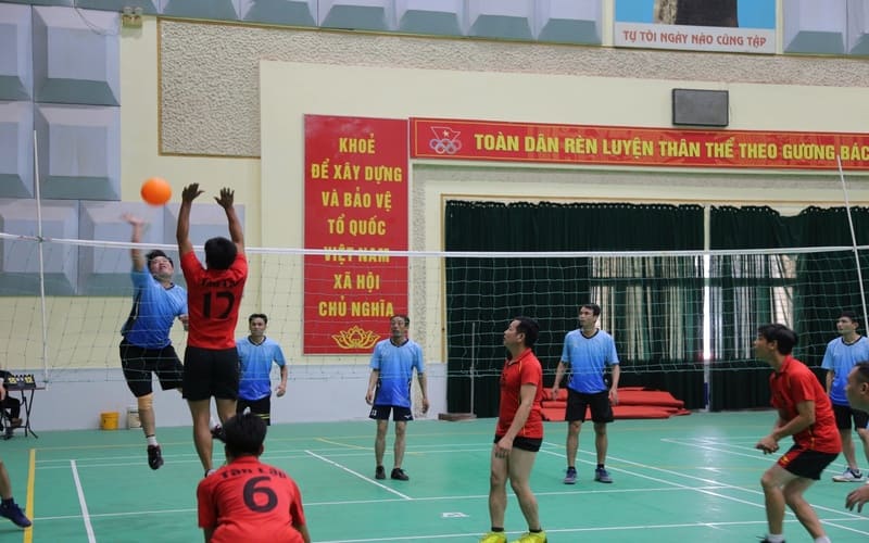 Luật bóng chuyền hơi mới nhất dành cho người chơi mới từ A-Z
