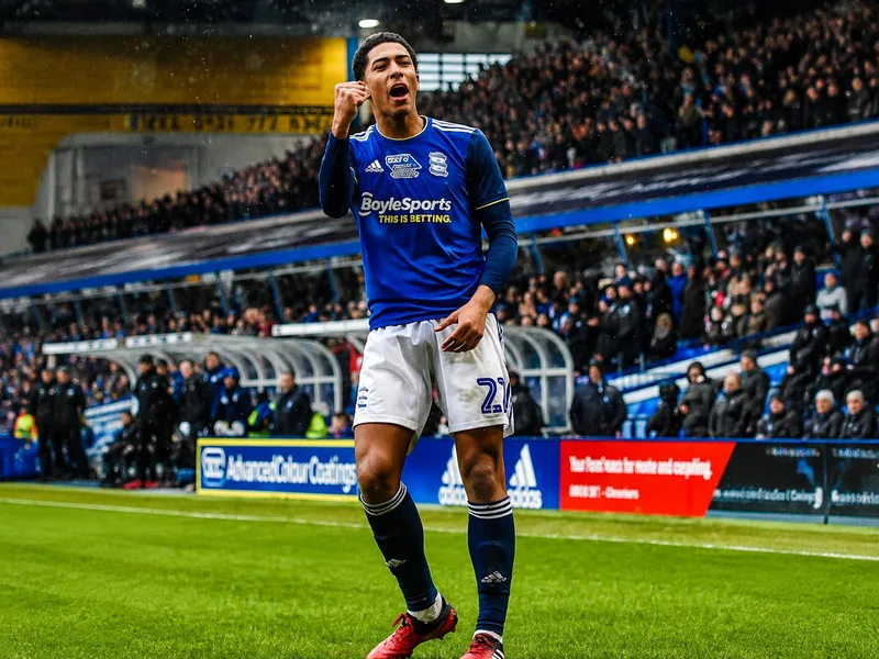 Từ Birmingham City đến Real Madrid, Jude Bellingham trải qua hành trình phát triển nhanh để trở thành tiền vệ hàng đầu.