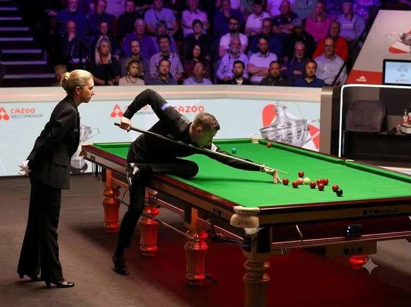 World Snooker Championship là sân chơi danh giá, nơi các tay cơ cạnh tranh chức vô địch thế giới.