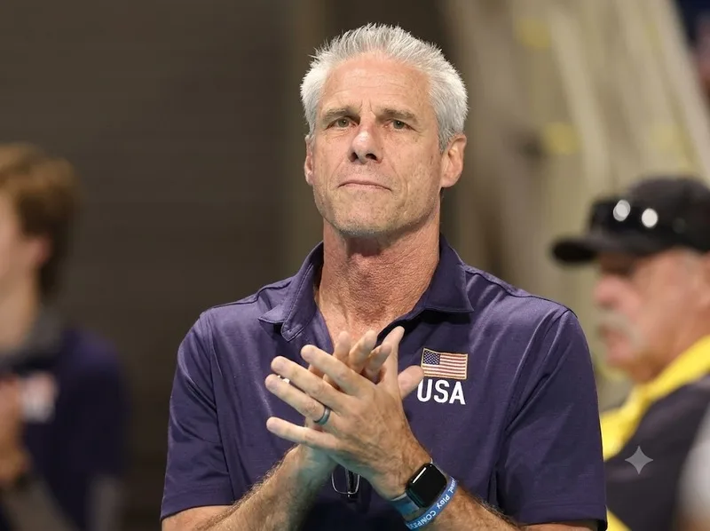 Karch Kiraly đảm nhận vai trò huấn luyện viên trưởng tuyển nam Mỹ từ năm 2024